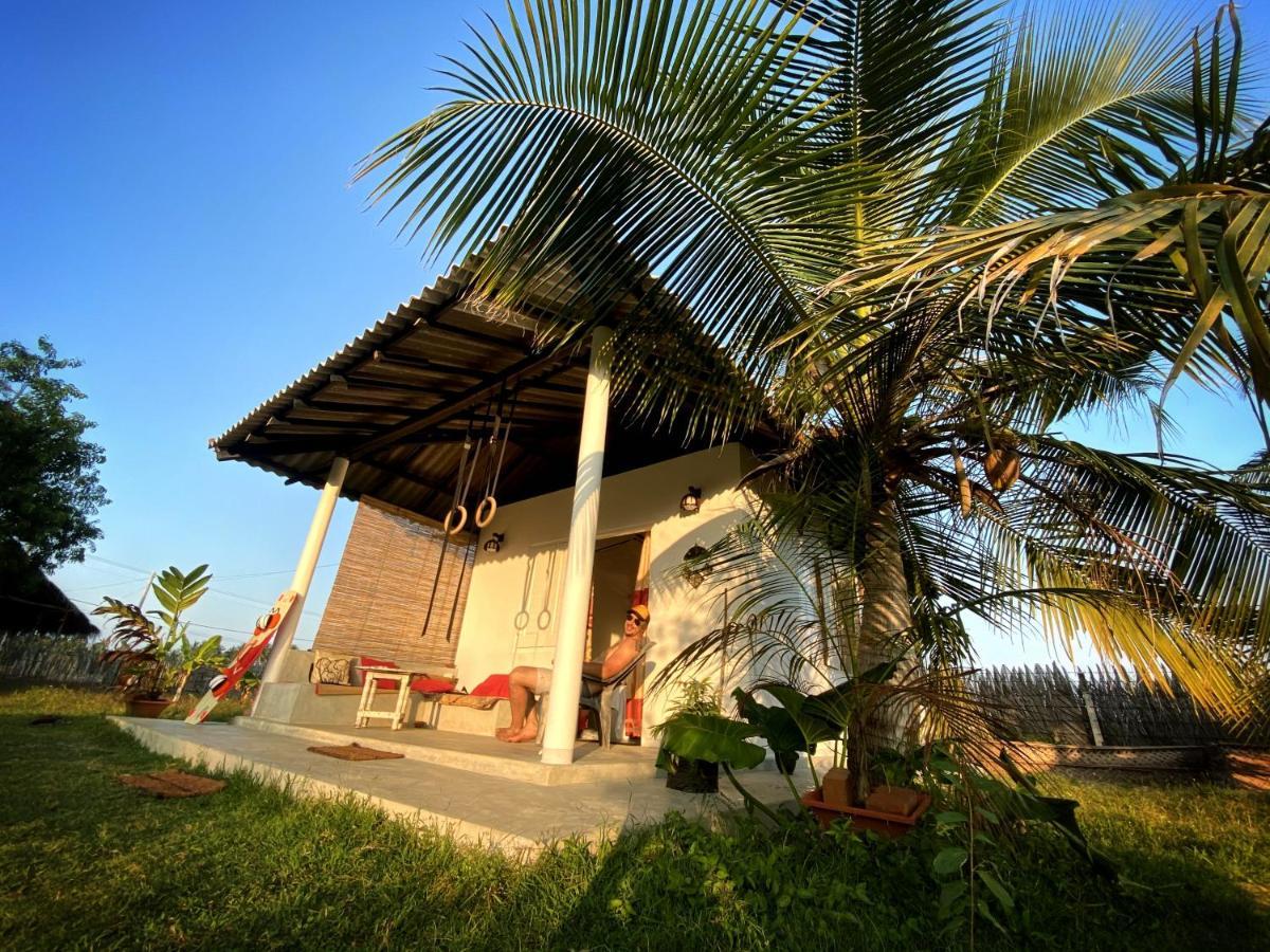 Coco Cabana Kite Resort Kalpitiya Bagian luar foto